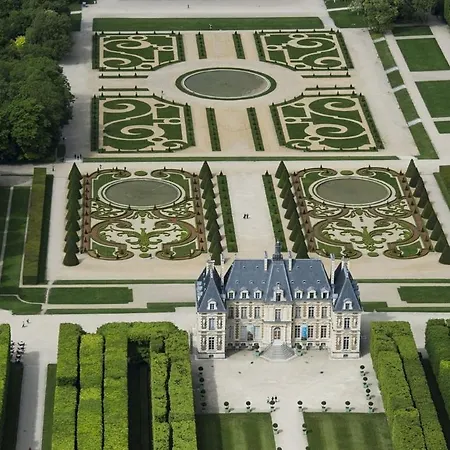 In * Fresnes (Val-de-Marne)