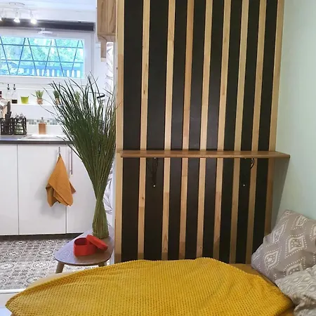 In Διαμέρισμα